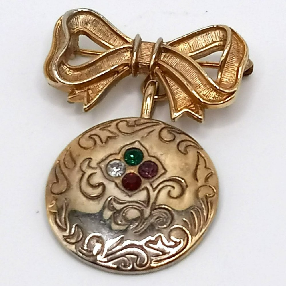 Vintage Avon Victorian Regard‎ Faux Rhinestone DEAR Charm Pin Brooch Gold Tone